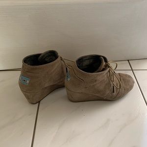 Toms heeled shoes